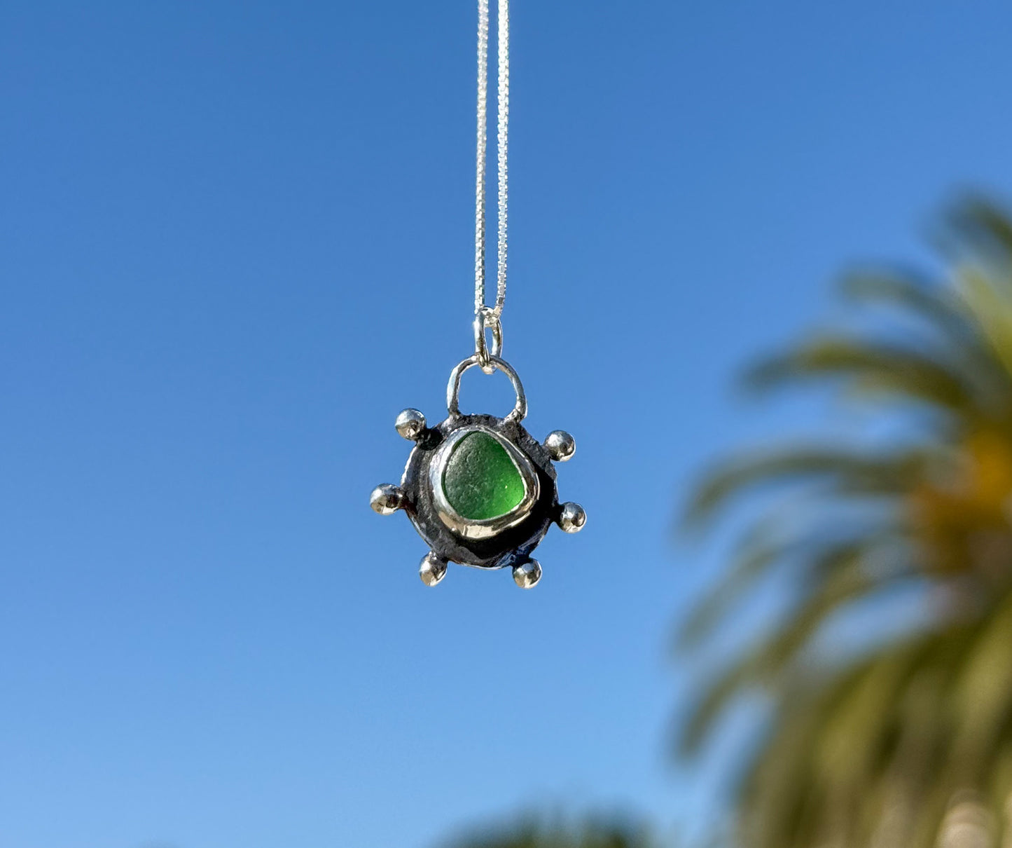 Colgante envejecido con sea glass verde