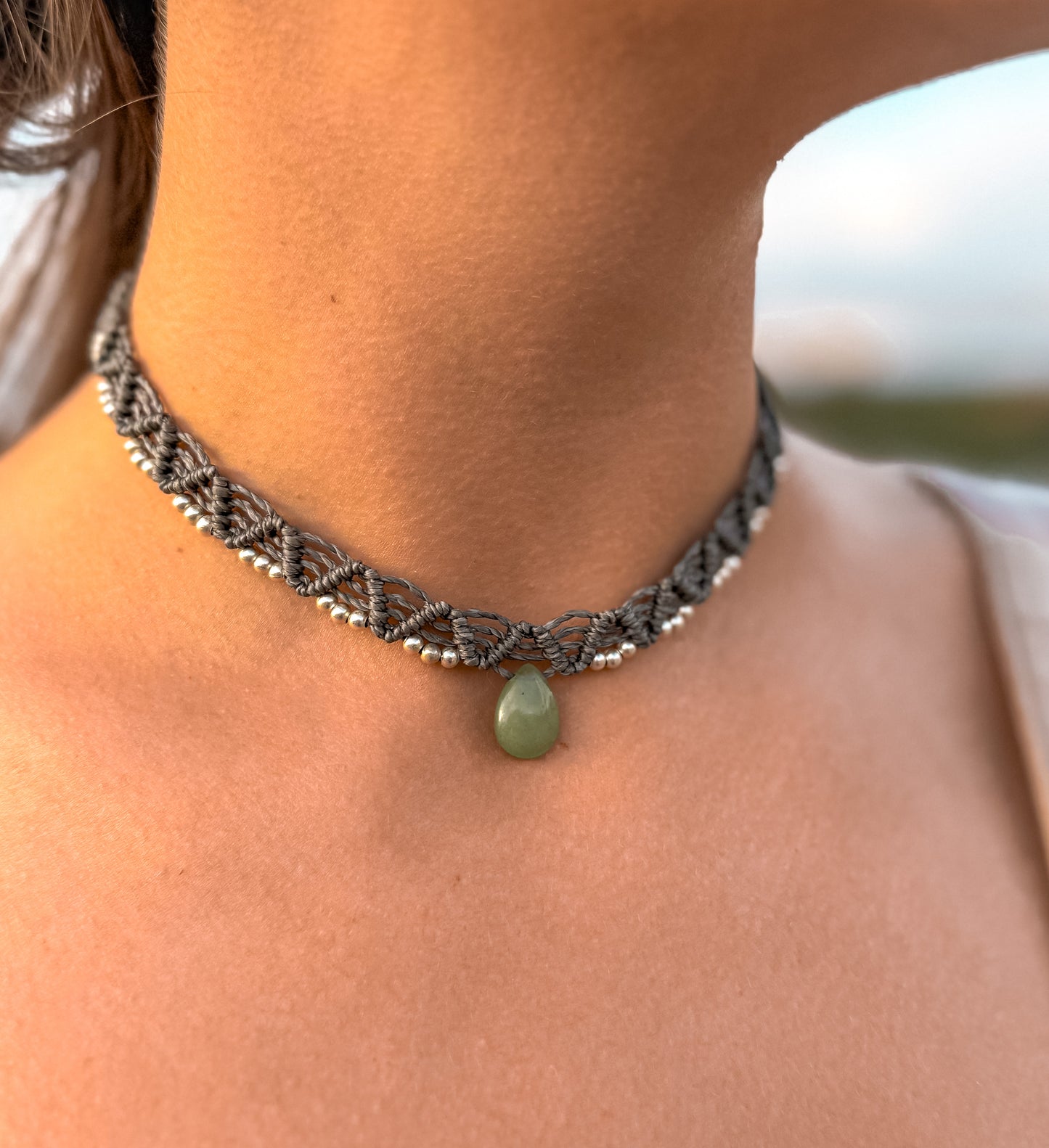Choker India marengo de Macramé con Jade