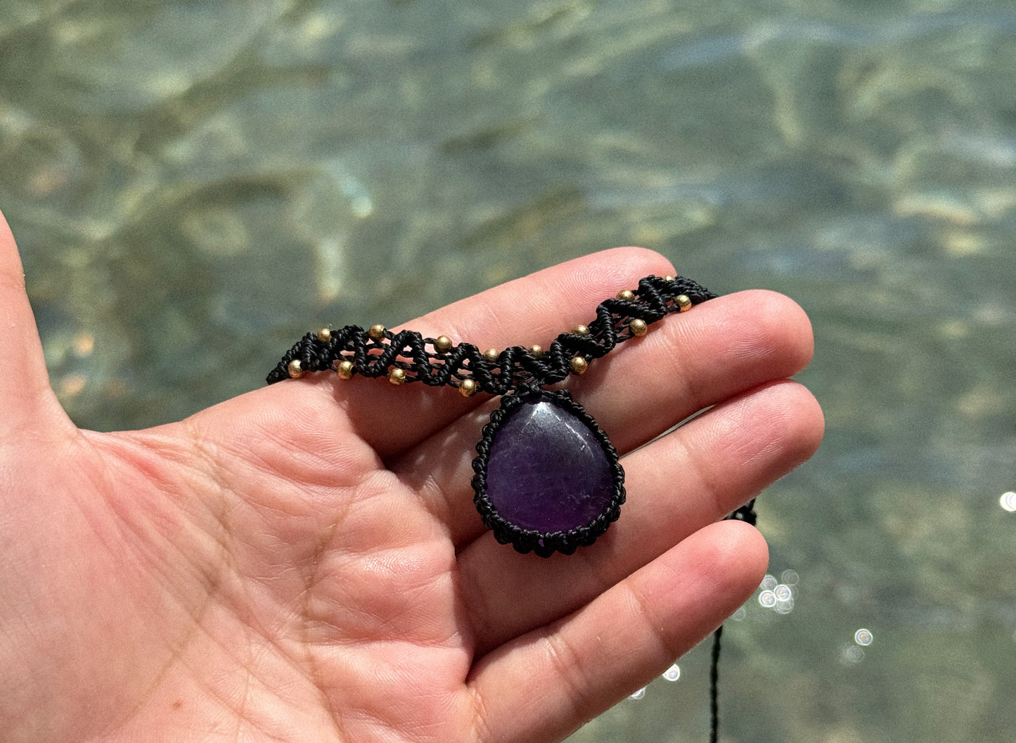 Choker negro con Amatista
