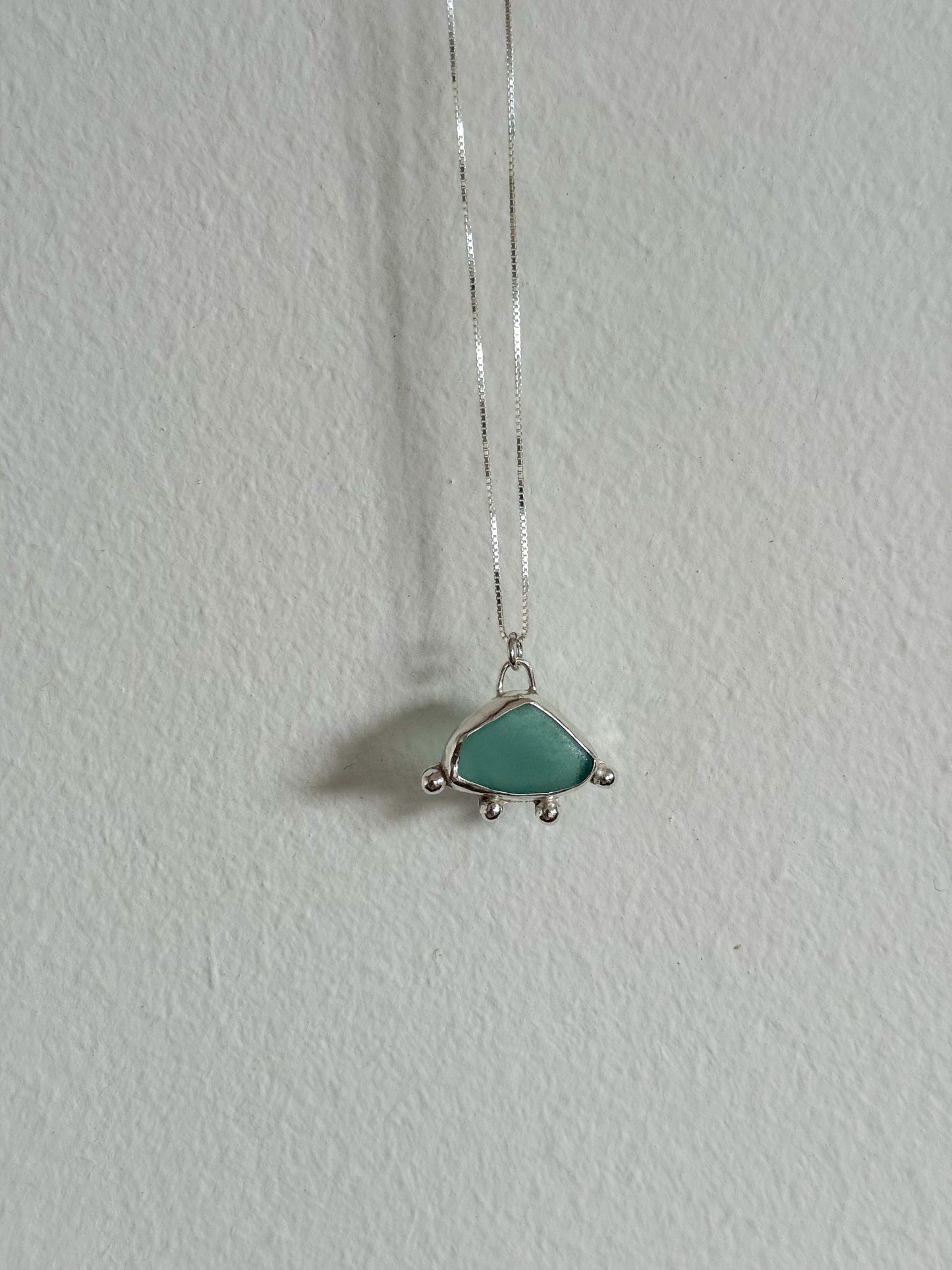 Colgante con Seaglass verde agua 3